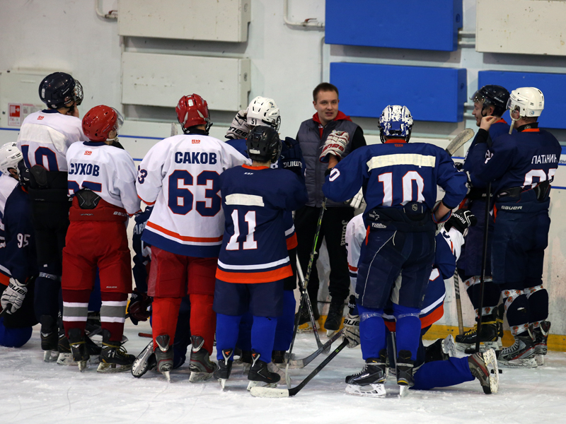 Тренировки хоккейных команд