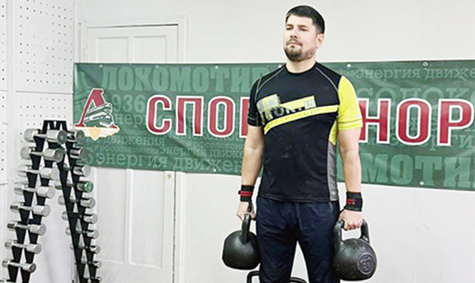 В Лихой трудятся богатыри